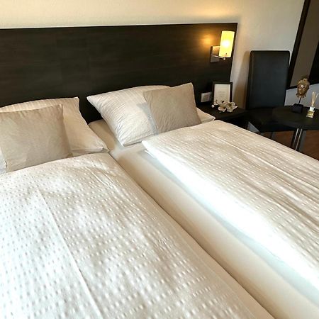 Hotel Am Ludwigskanal فينديلشتآين المظهر الخارجي الصورة