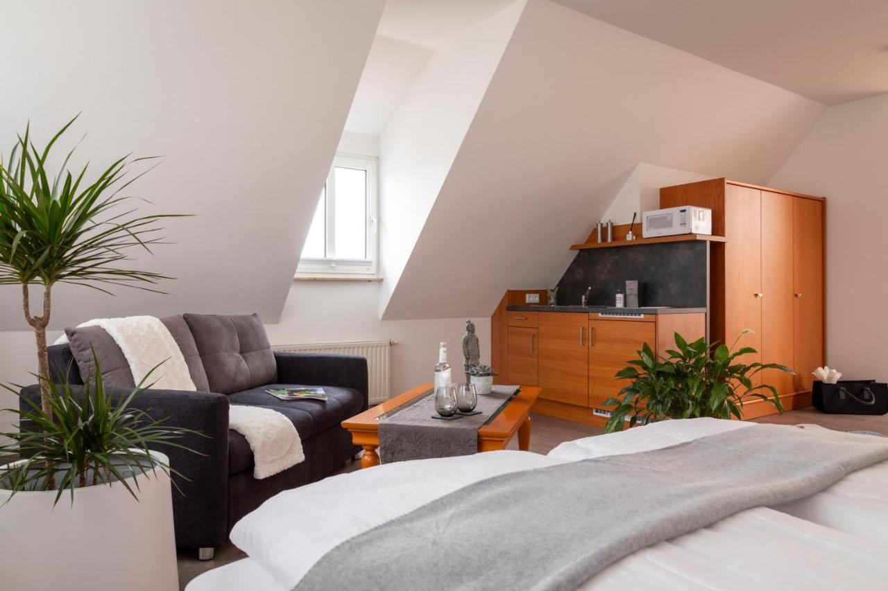 Hotel Am Ludwigskanal فينديلشتآين المظهر الخارجي الصورة