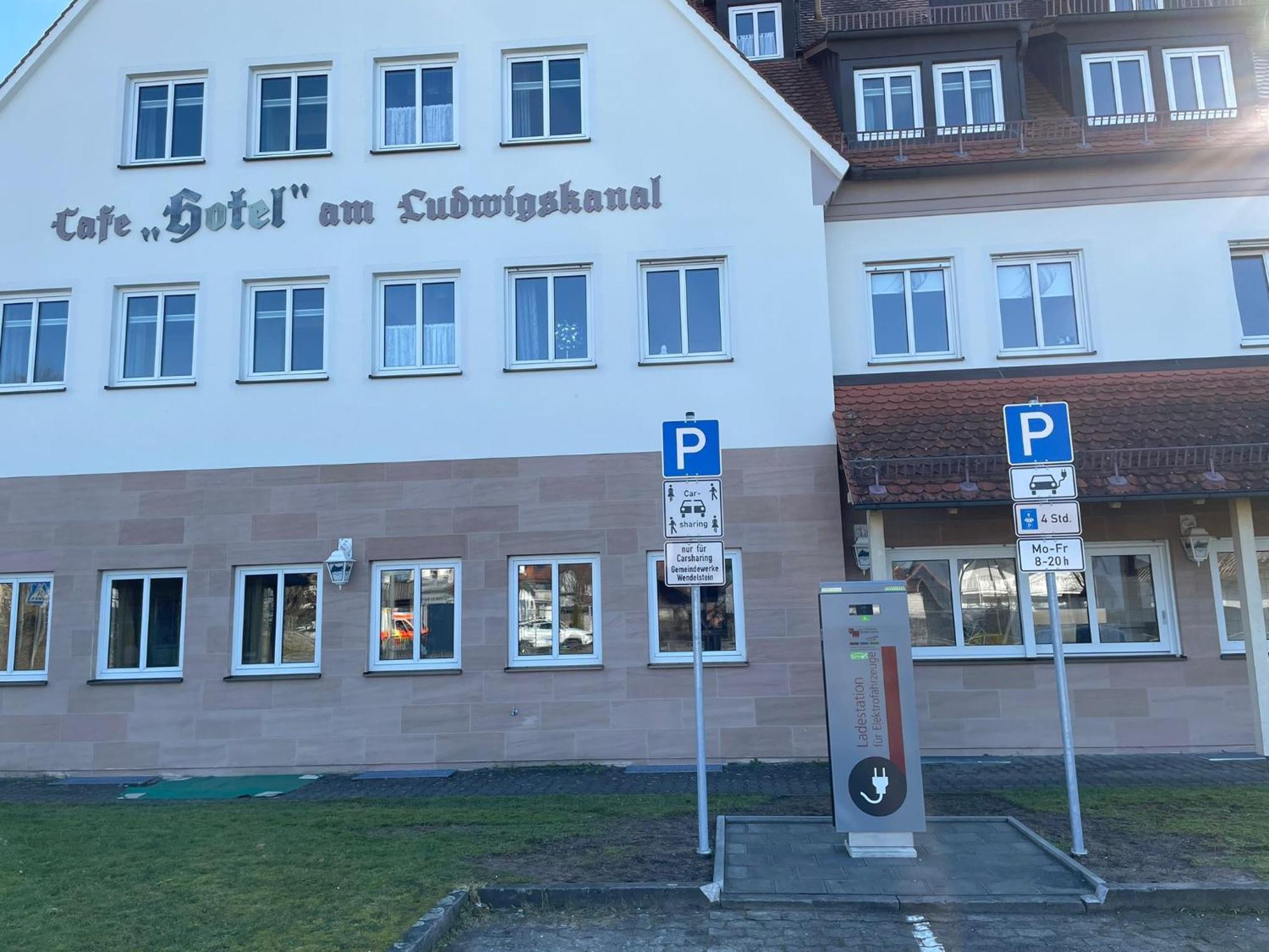 Hotel Am Ludwigskanal فينديلشتآين المظهر الخارجي الصورة
